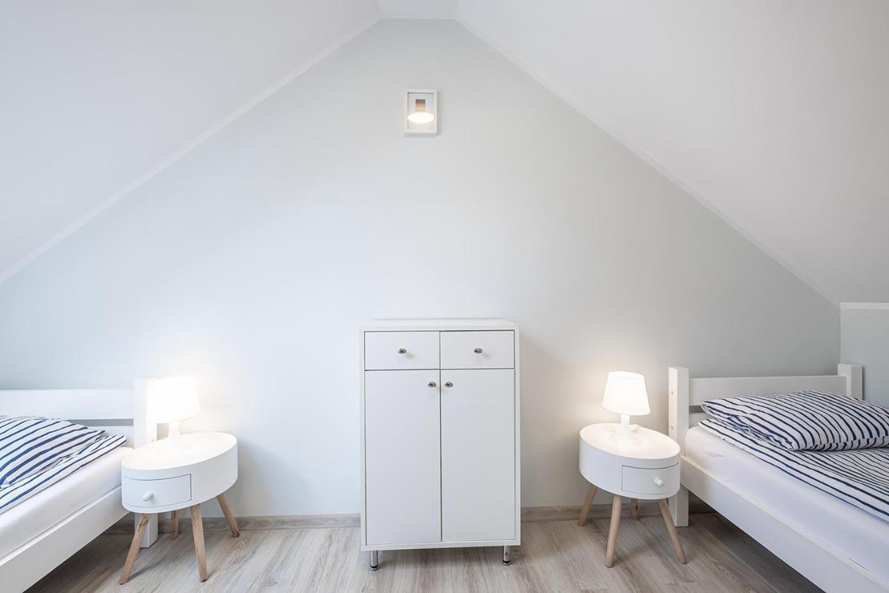 Bedroom ウェバ エクステリア 写真