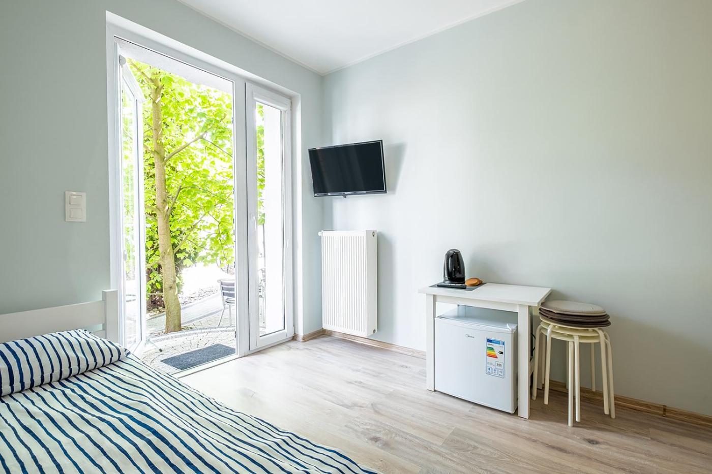 Bedroom ウェバ エクステリア 写真